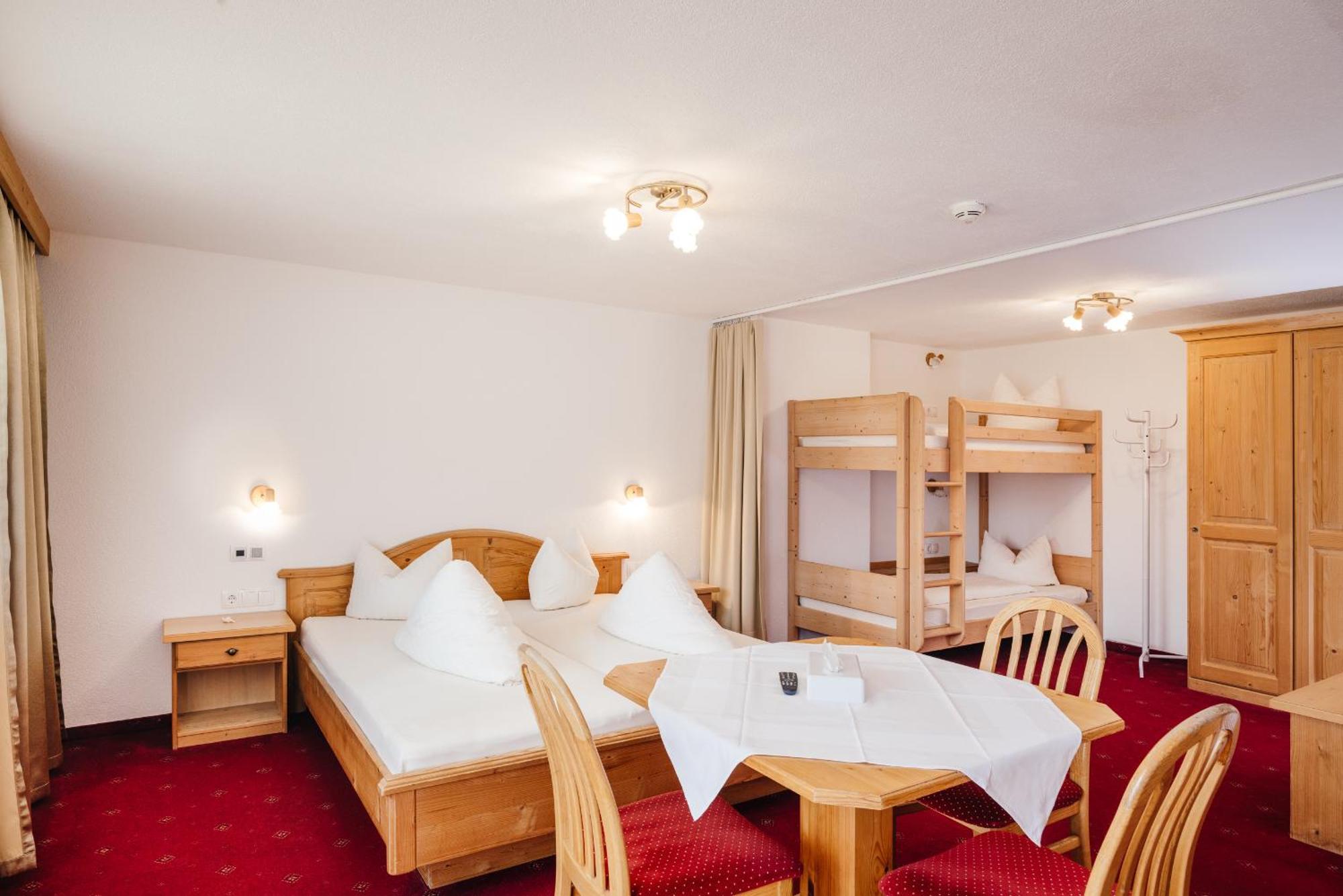 Hotel Andrea Zams Ngoại thất bức ảnh